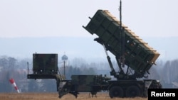 Американські ЗРК MIM-104 Patriot в аеропорті Ряшів-Ясенка на південному сході Польщі, 16 травня 2022. REUTERS/Fabrizio Bensch