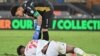 Mobeti ya ba Léopards ya RDC #23 alali na mapasi pene na Moyambi ya Bafana Bafana ya Afrika ya Ngele#1 Ronwen Williams na match ya 3e place ya CAN 2023 na stade Félix Houphouet-Boigny, Abidjan, 10 sanza ya mibale 2024.