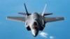 미 공군의 F-35 스텔스 전투기.