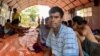 Muhammed Zaber Khan salah seorang etnis Rohingya yang tiba di Desa Kwala Langkat, Kecamatan Tanjung Pura, Kabupaten Langkat, Sumatra Utara. Kamis 23 Mei 2024. (VOA/Anugrah Andriansyah)