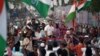 کانگریس پارٹی کے لیڈر راہول گاندھی اور پارٹی لیڈر پریانکا گاندھی
مارچ کے دوران ممبئی میں ، فوٹو رائٹرز 16 مارچ 2024 