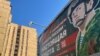 ARHIVA - Bilbord u Sankt Peterburgu na kojem se promoviše vojna služba (Foto: Kirill KUDRYAVTSEV / AFP)
