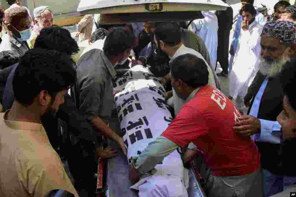 موسیٰ خیل میں عسکریت پسندوں کے حملے 23 افراد ہلاک ہوئے 