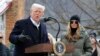 Trump Pwopoze pou l Elimine FEMA Pandan Vizit li nan Kawolin di Nò