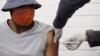 Omunye wabantu abahlatshwa ijekiseni yokuvimba ukumemetheka kwegciwane leCOVID-19 uhlatshwa ijekiseni ngabadinga okwelapha iCoronavirus.