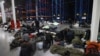 Migranti u transportnom centru blizuprelaza Brugzi na granici Belorusije i Poljske. (Foto: Maxim GUCHEK / BELTA / AFP) 