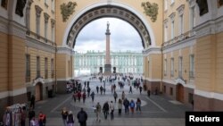 ARHIVA: Centar Sankt Peterburga u Rusiji. 