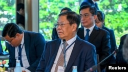 ตาน ฉ่วย รองนายกรัฐมนตรี และรัฐมนตรีว่าการกระทรวงการต่างประเทศเมียนมา เข้าร่วมการประชุม 6 ประเทศที่กรุงเทพฯ เมื่อ 19 ธ.ค. 2567