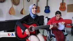 Keça Muzîkhez Nûrcîhan Ti Astengan Nas Nake
